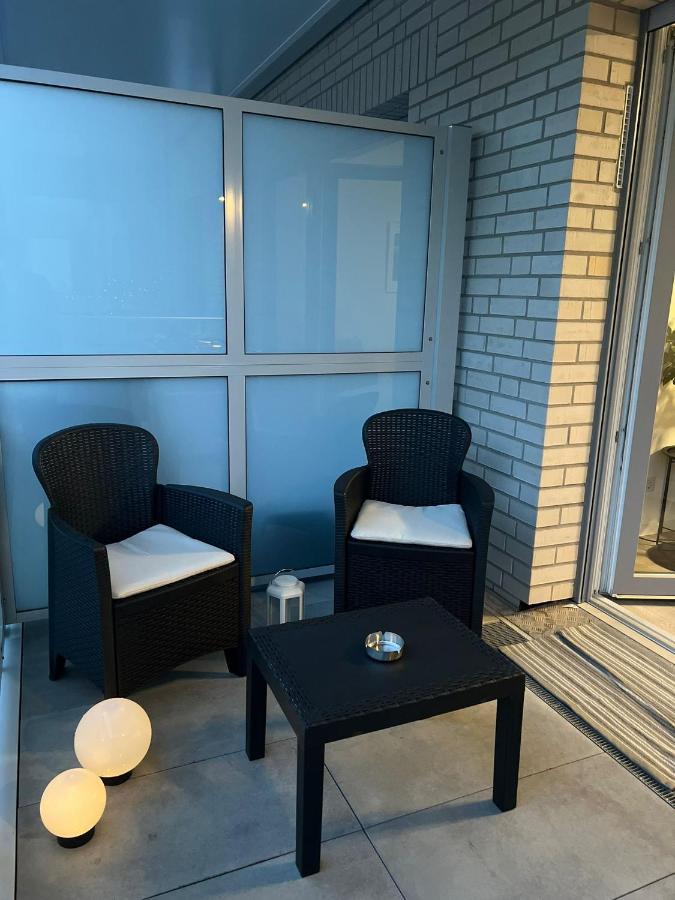 Luxurioeses Apartment Fuer 4 Personen, Neubau, Parkplatz Free โบคุห์ม ภายนอก รูปภาพ
